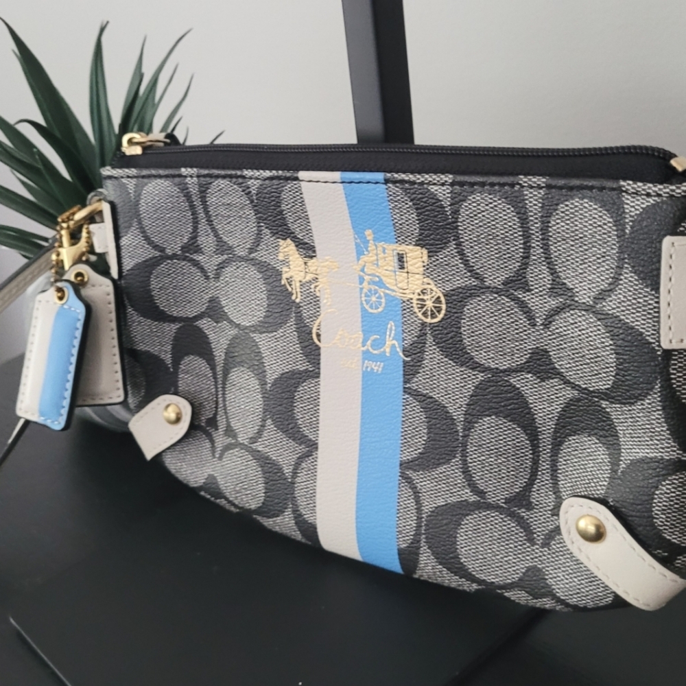 Coach Black and Blue Signature Wristlet - Picture 3 of 8